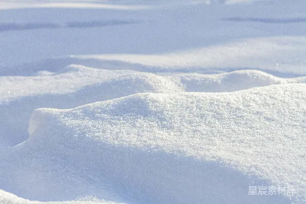 高清摄影 白雪覆盖的蓝绸