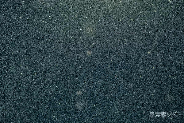 高清摄影 夜晚雪夜中的一盏街灯