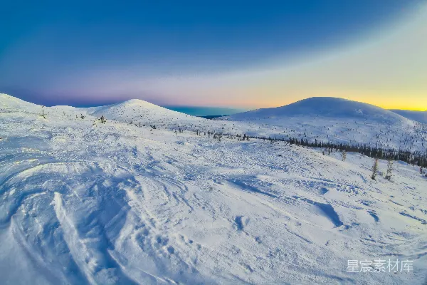 高清摄影 白天雪地的照片