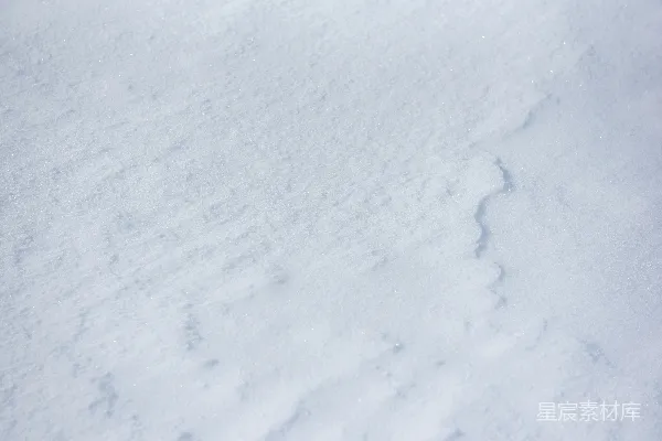 高清摄影 白天覆盖着雪的田野