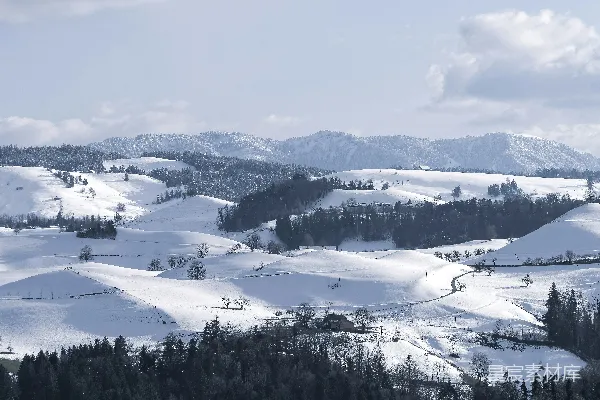 高清摄影 白天覆雪的山峦