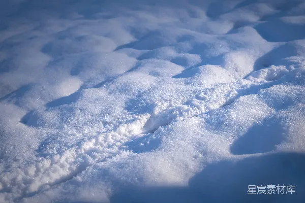 高清摄影 蓝天下的白雪