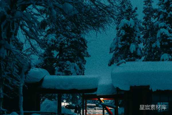 高清摄影 雪林中的一间小屋