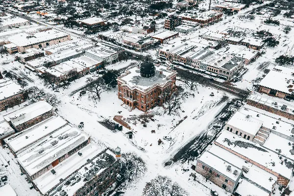高清摄影 覆盖着白雪的城市俯瞰图