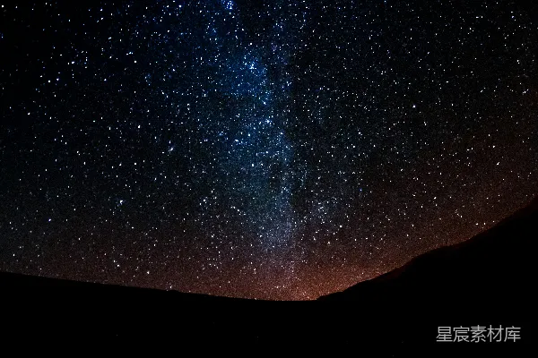 高清摄影 夜空被繁星点缀。