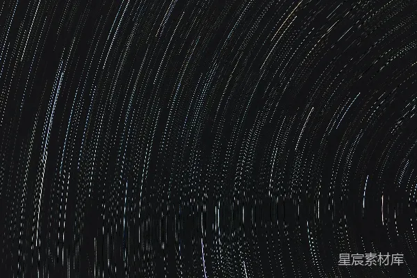 高清摄影 夜空中的星轨可见