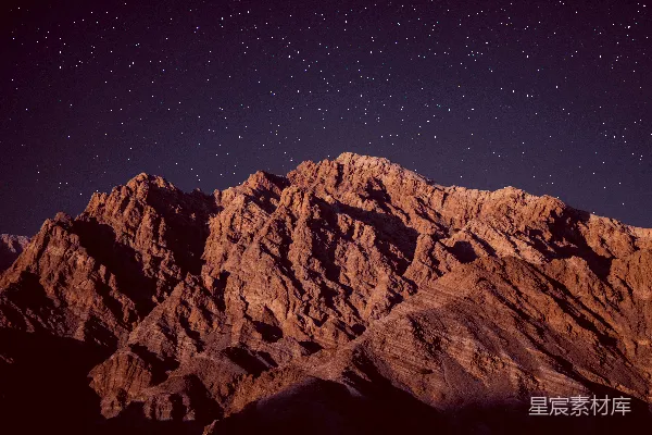 高清摄影 星空之下的山脉