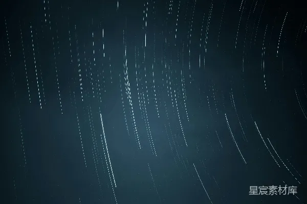 高清摄影 夜空布满了星轨