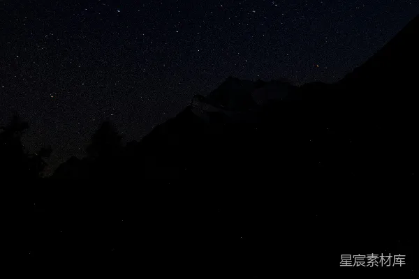 高清摄影 星空下的山影夜景
