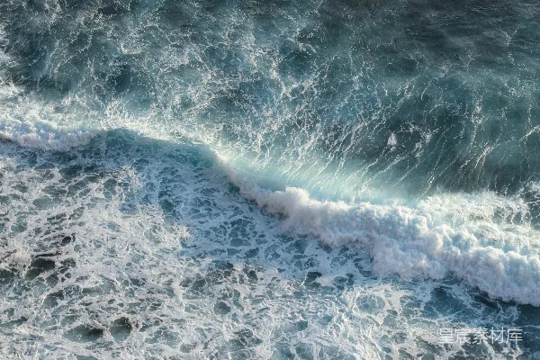 高清摄影 棕色和白色的岩石海岸