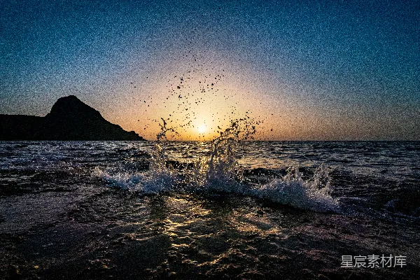 高清摄影 海滩上波浪拍打的声音