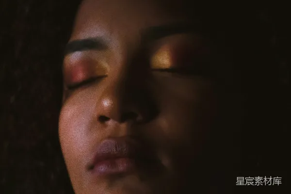 高清摄影 闭眼的女人