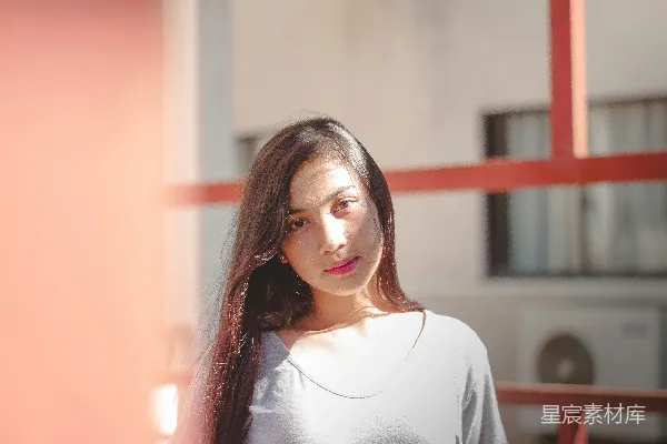 高清摄影 女人才笑了