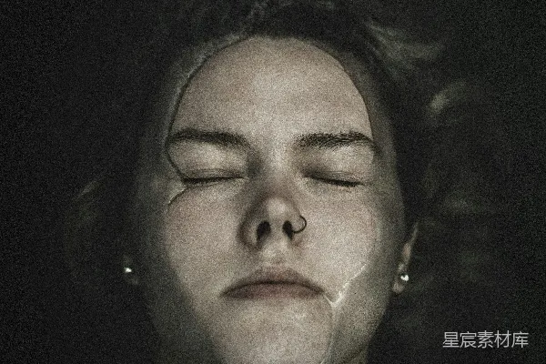 高清摄影 黑色吊带背心的女人