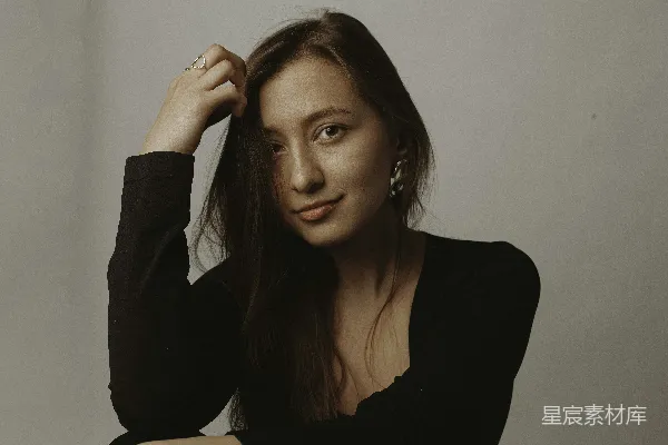 高清摄影 黑色长袖女上衣