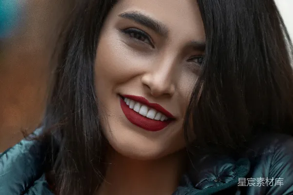 高清摄影 一个黑发的女人