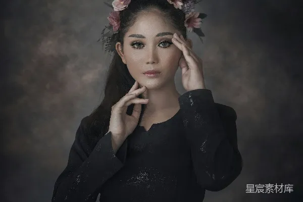 高清摄影 头上戴着花环的女人