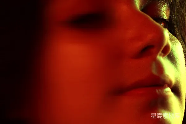高清摄影 一个女人闭眼的特写镜头