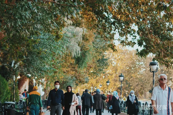 高清摄影 白天街道上的人们行走