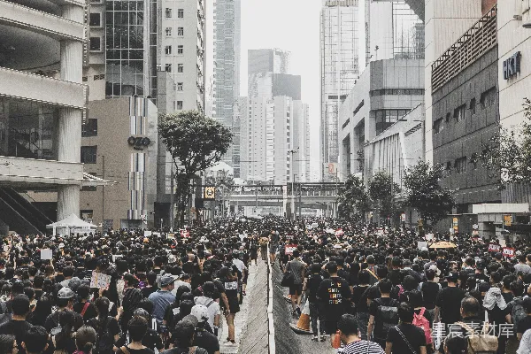 高清摄影 路上的人们