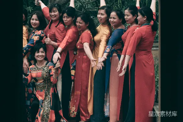 高清摄影 一群女人站在一起