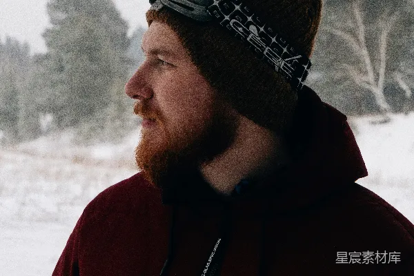 高清摄影 留胡子的男人戴着滑雪帽