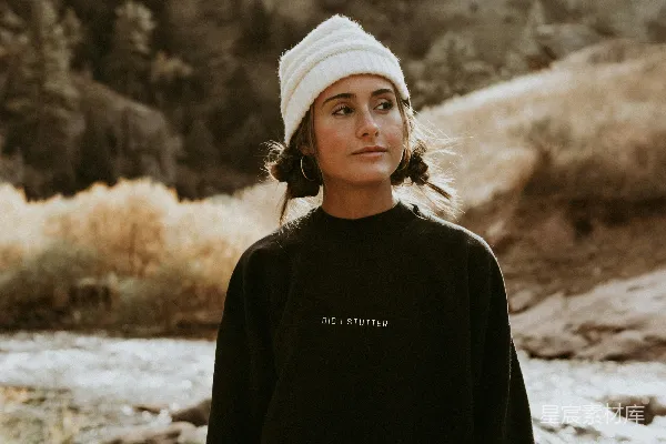 高清摄影 一个女人站在河边