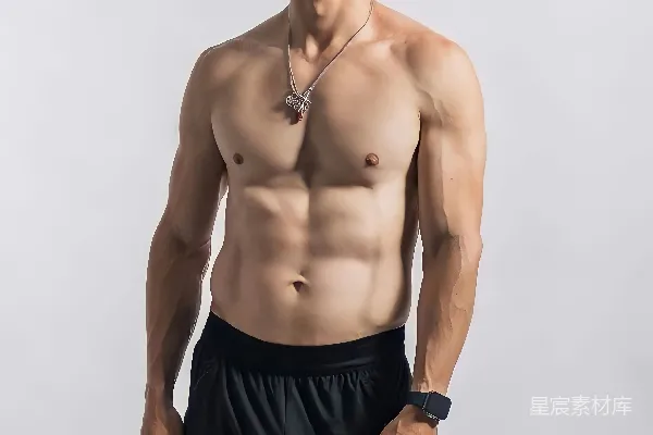 高清摄影 一个男人在拍照。