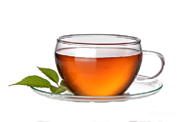 元素素材 {title:盛有琥珀色茶汤的透明玻璃茶杯,keys:茶饮摄影,白底简约,茶饮宣传}