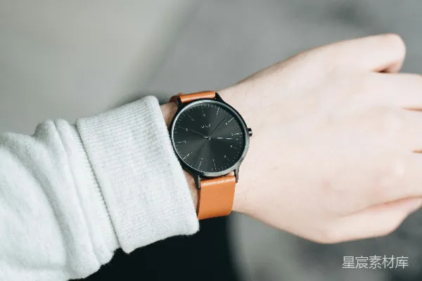 高清摄影 戴机械表的人