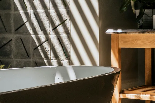 高清摄影 浴室里的浴 tub