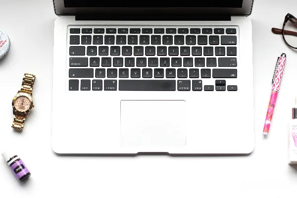 高清摄影 MacBook Pro 将配备触控笔