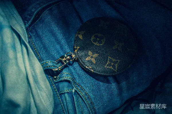 高清摄影 jeans口袋里的手袋