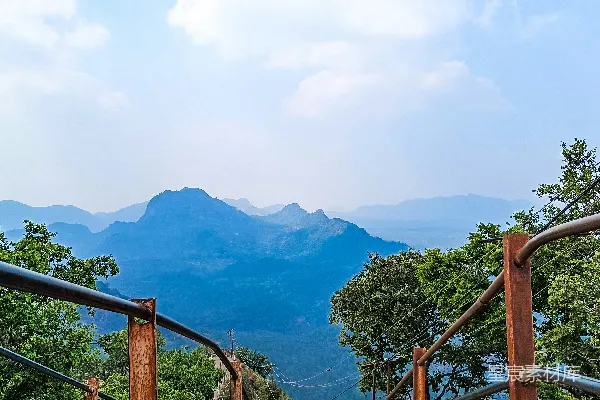 高清摄影 stairs顶部的山峦景色