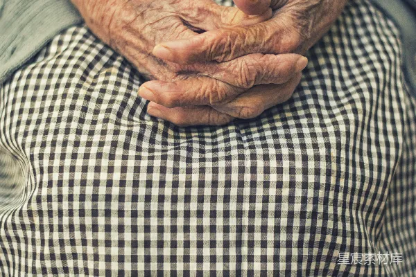 高清摄影 人物的手在浅景深中
