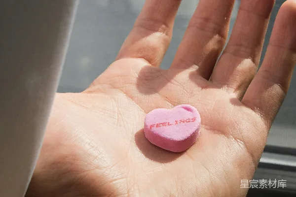 高清摄影 手持平板的人