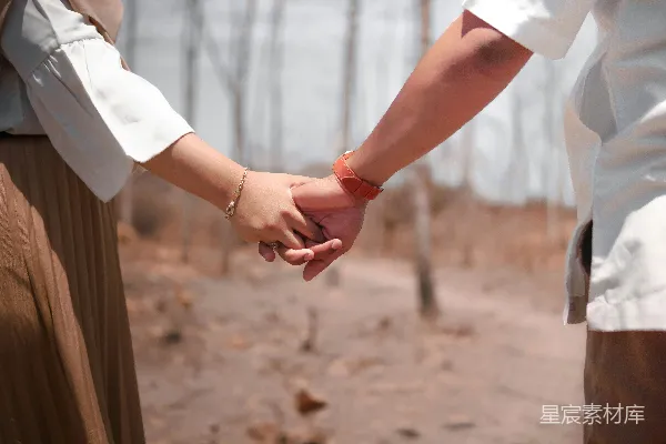 高清摄影 手牵手的 couple