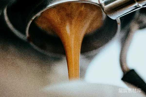 高清摄影 黑陶瓷咖啡杯中的咖啡