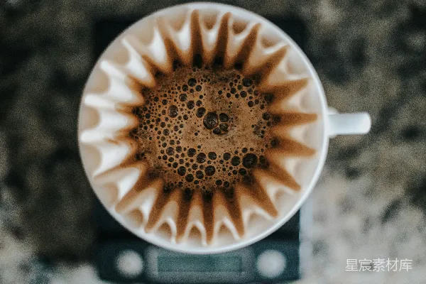高清摄影 白陶瓷咖啡杯中的咖啡