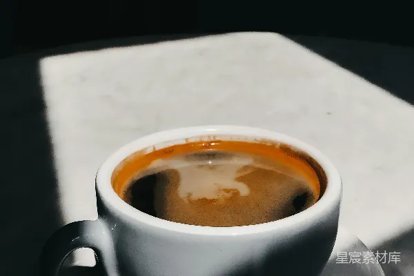 高清摄影 白咖啡杯中的咖啡
