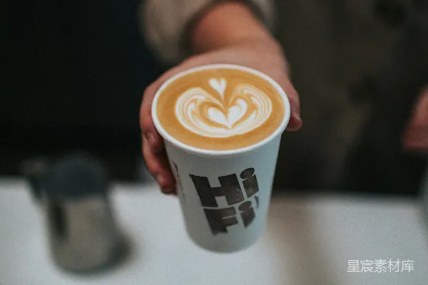 高清摄影 白底棕色咖啡杯