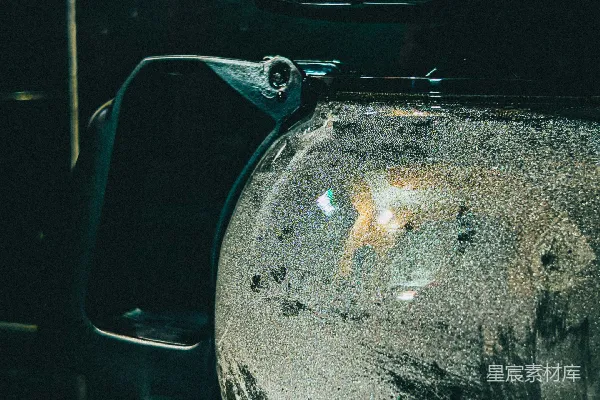 高清摄影 一个装有液体的玻璃碗
