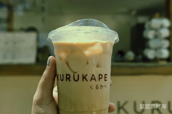 高清摄影 手持一杯咖啡的人