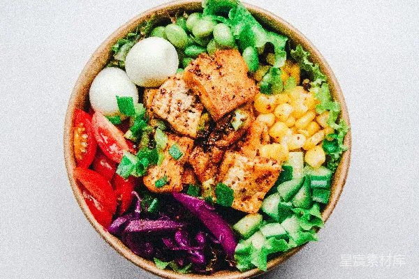 高清摄影 碗里蔬菜和肉类
