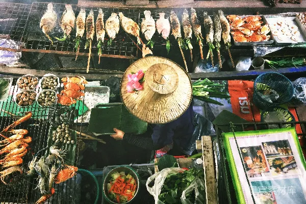 高清摄影 戴着亚洲尖顶帽子的人