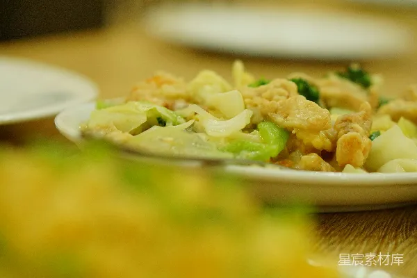 高清摄影 餐盘上一张特写的食物照片
