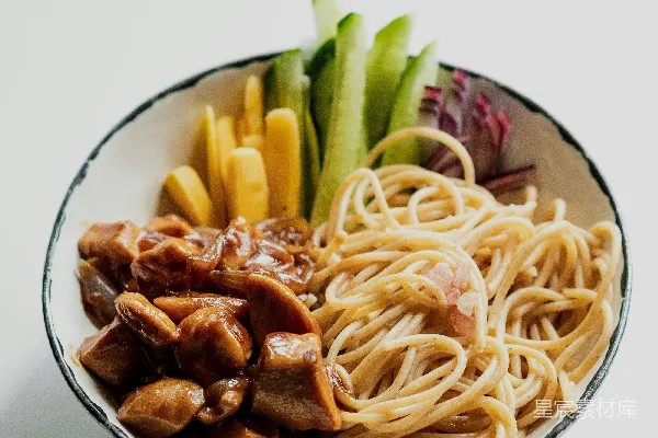 高清摄影 白瓷碗中的意大利面 dishes