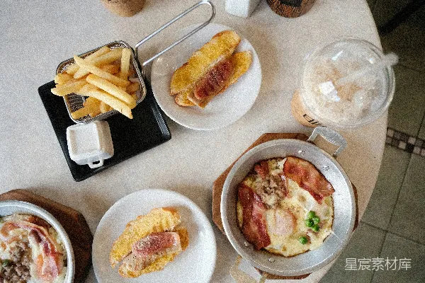 高清摄影 白瓷盘中的炸食