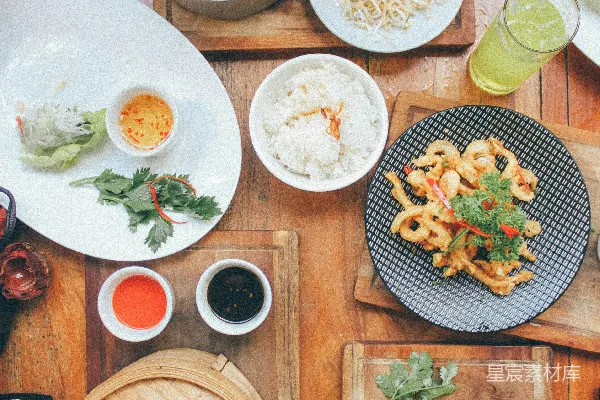 高清摄影 平铺拍摄的烹饪食物照片