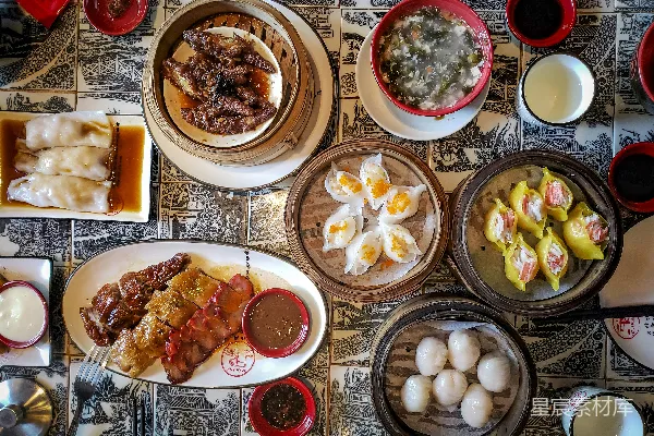 高清摄影 白瓷 plate 上煮食